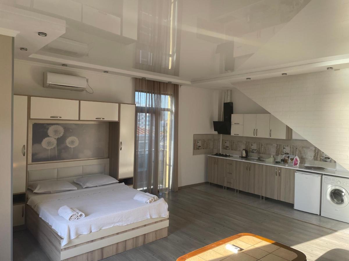 Hotel Chaika Kobuleti ภายนอก รูปภาพ