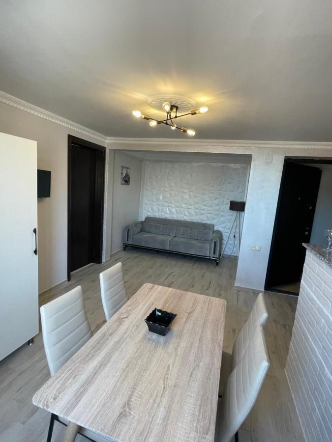 Hotel Chaika Kobuleti ภายนอก รูปภาพ