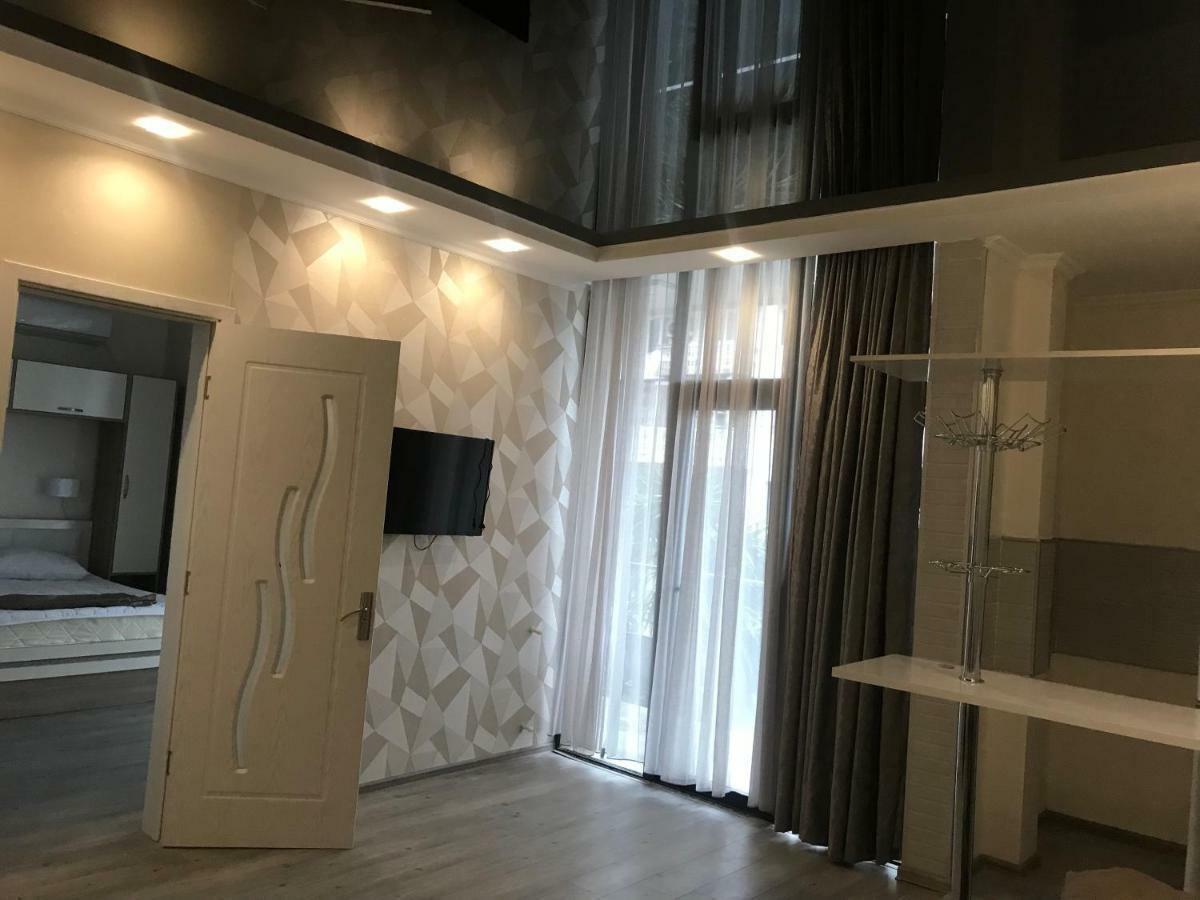 Hotel Chaika Kobuleti ภายนอก รูปภาพ
